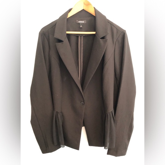 Torrid Black Blazer With Shear Black Ruffled Bottom Womens Size 3 - Picture 1 of 4